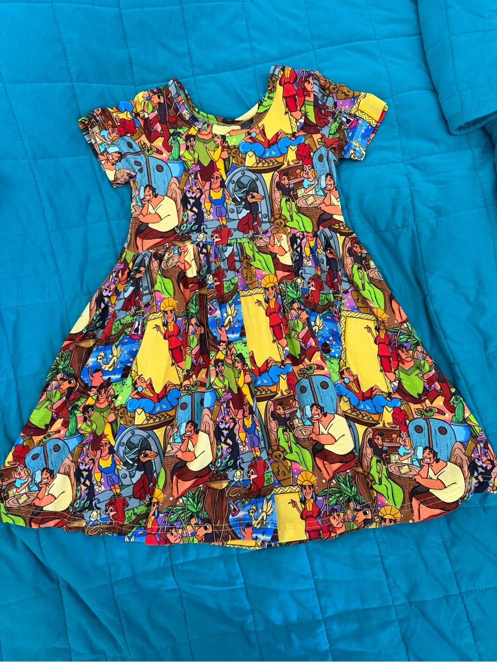 coZco Disney’s Emperor’s New Grove Short Sleeve Twirl 2T VGUC